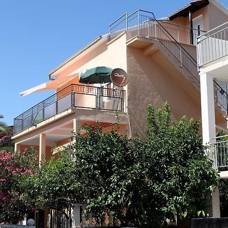 Apartments Jasmin Trogir Exterior photo